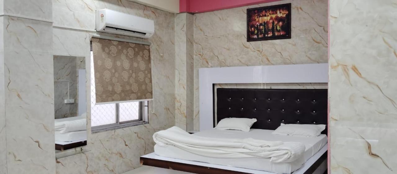Hotel Shri Sai International, Sitamarhi Dumra Екстер'єр фото